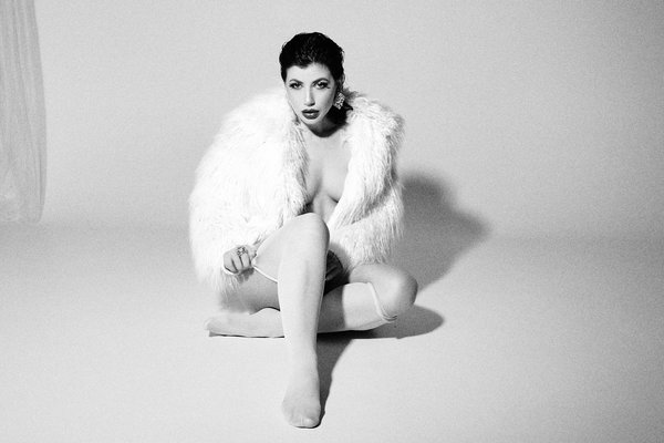 Finding Your Ideal Nude Lipstick Shade: A UK Guide to Complementing Your Skin Tone